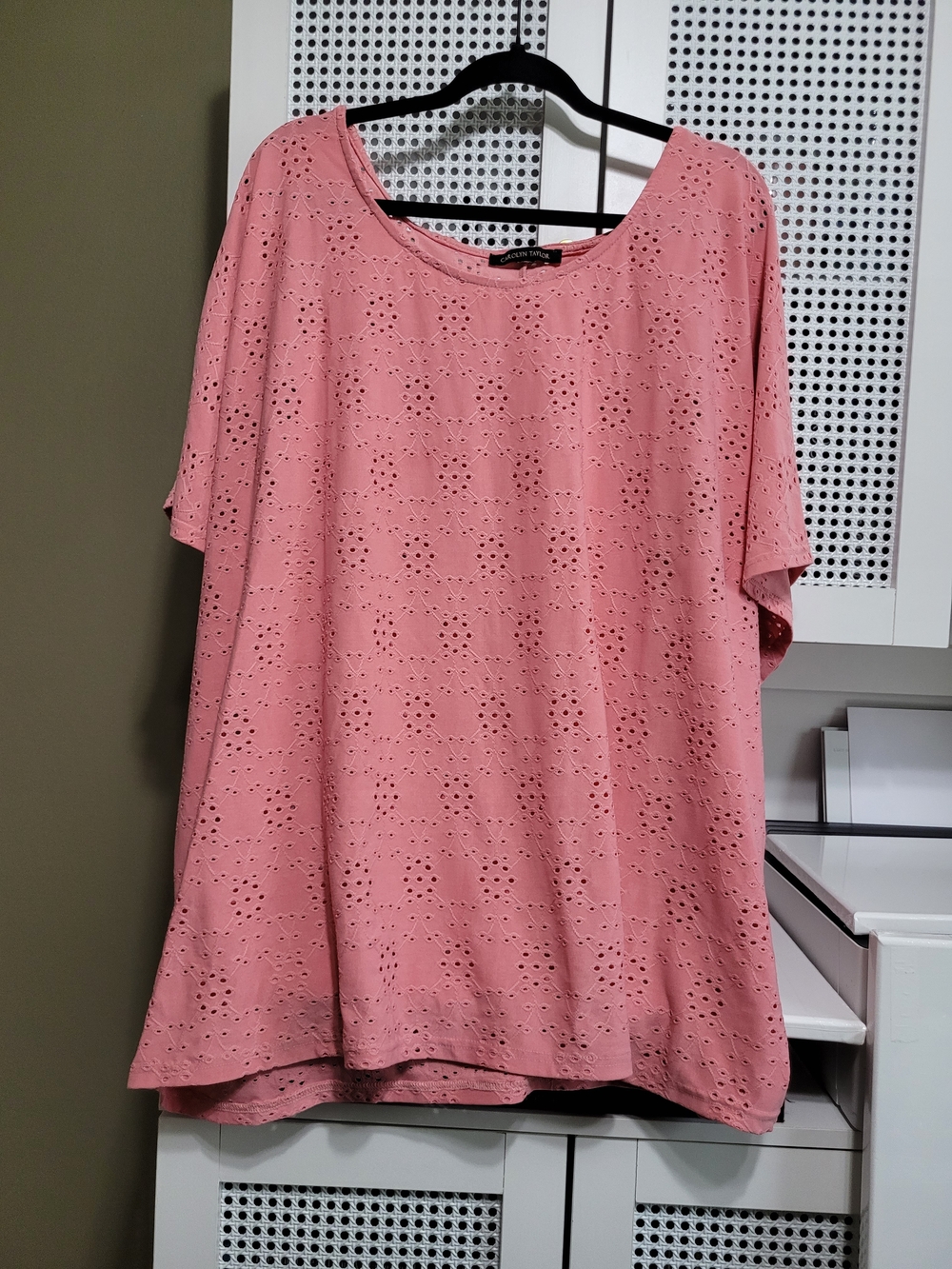 Carolyn Taylor Rose Pink Eyelet Scoop Neck Tunic